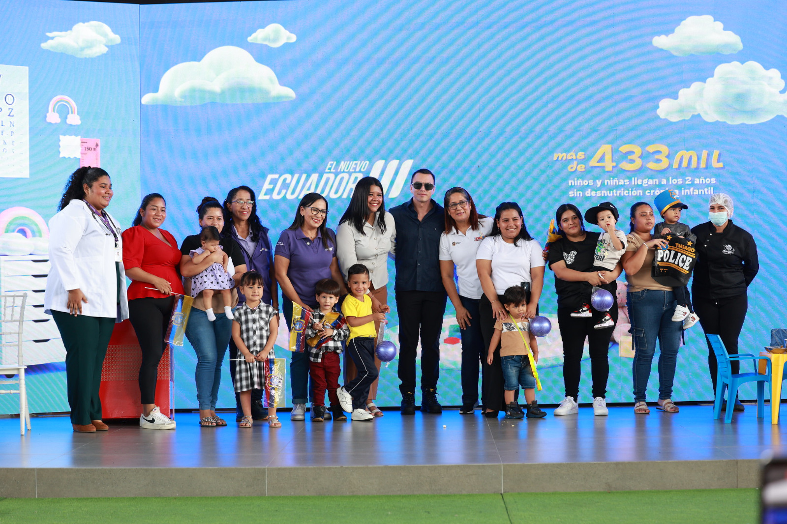 GESTIÓN DEL GOBIERNO DE DANIEL NOBOA PERMITE QUE MÁS DE 433 MIL NIÑAS Y NIÑOS CREZCAN LIBRES DE DESNUTRICIÓN CRÓNICA INFANTIL