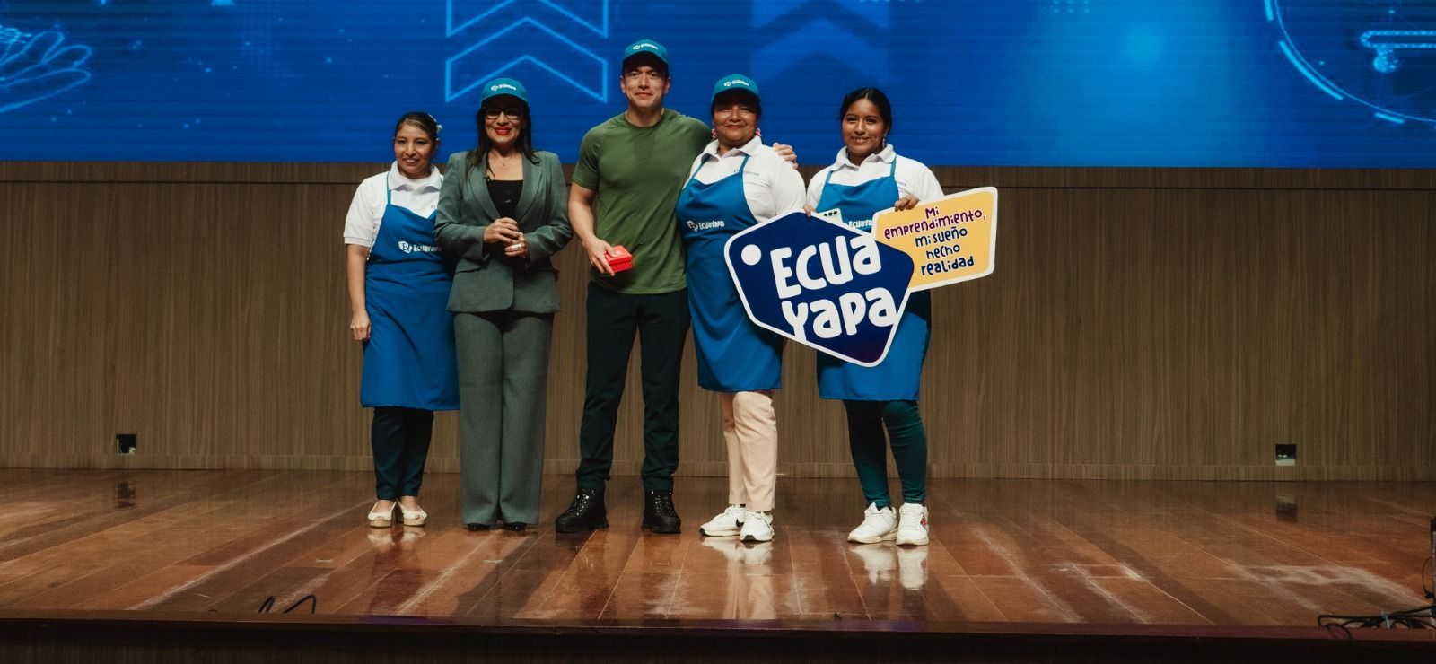 EL PRESIDENTE NOBOA PRESENTÓ EL PORTAL ECUAYAPA, UNA PLATAFORMA DIGITAL PARA IMPULSAR A EMPRENDEDORES ECUATORIANOS Y SUS COMERCIOS